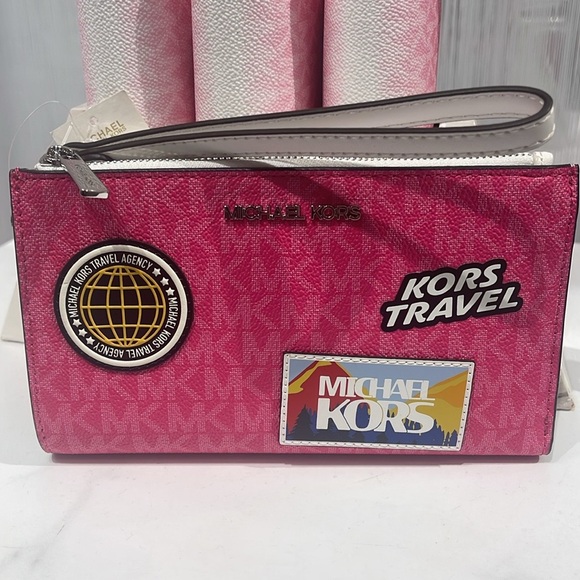 Michael Kors Jet Set Travel Lg Embellished Signature Logo Wristlet
Dragonfruit - Picture 5 of 16